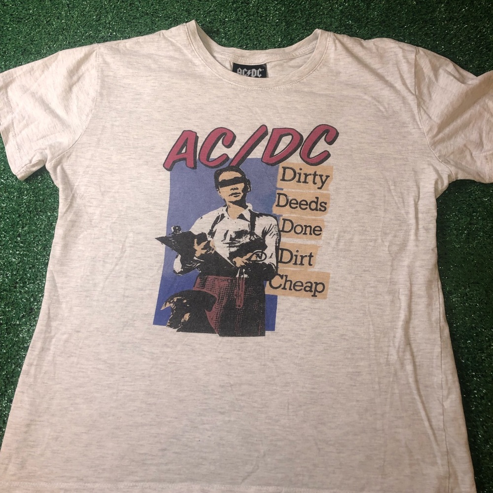 AC/DC Women’s Tee Sz Small